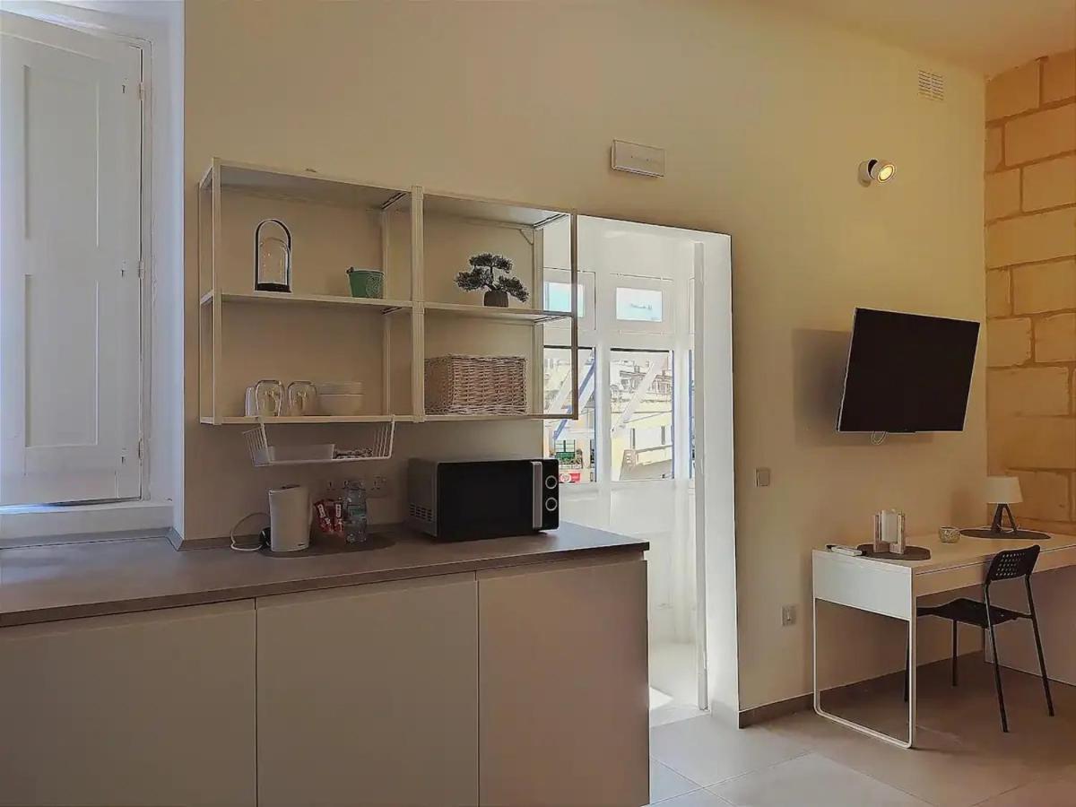 Отель Ninety Eight Boutique Living Cospicua Экстерьер фото