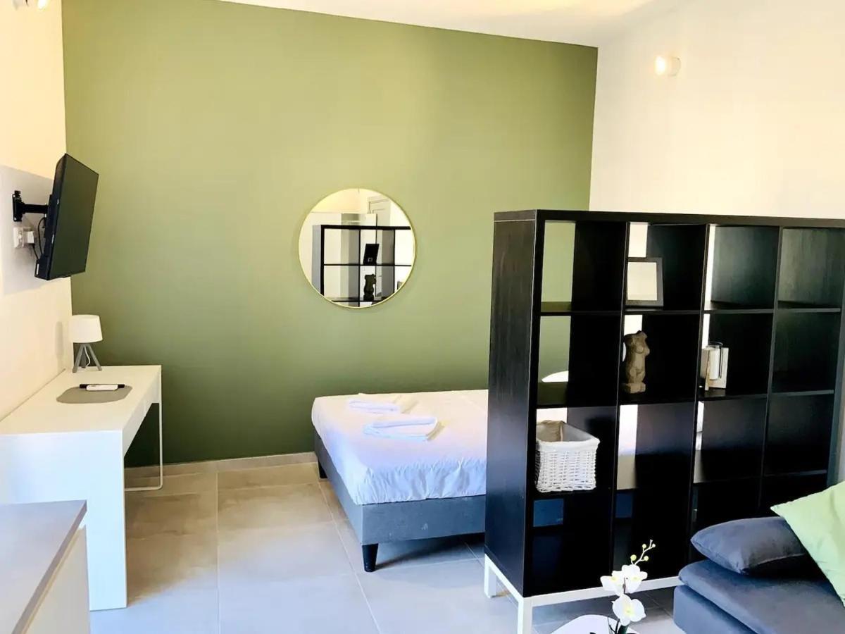 Отель Ninety Eight Boutique Living Cospicua Экстерьер фото