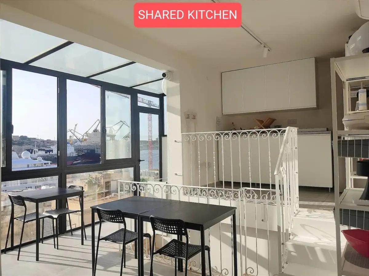 Отель Ninety Eight Boutique Living Cospicua Экстерьер фото