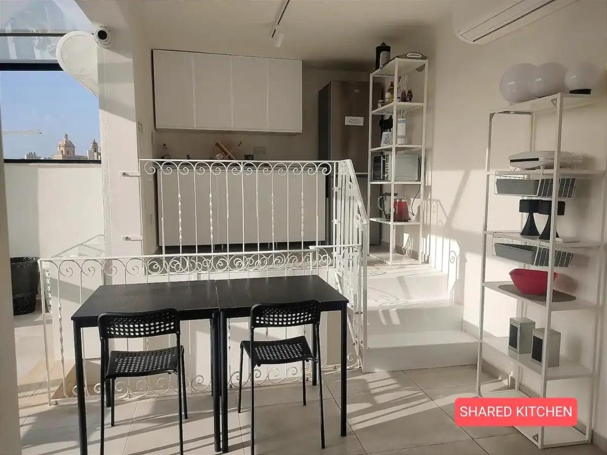 Отель Ninety Eight Boutique Living Cospicua Экстерьер фото